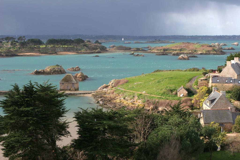 Hotel Les Agapanthes Ploubazlanec Dış mekan fotoğraf