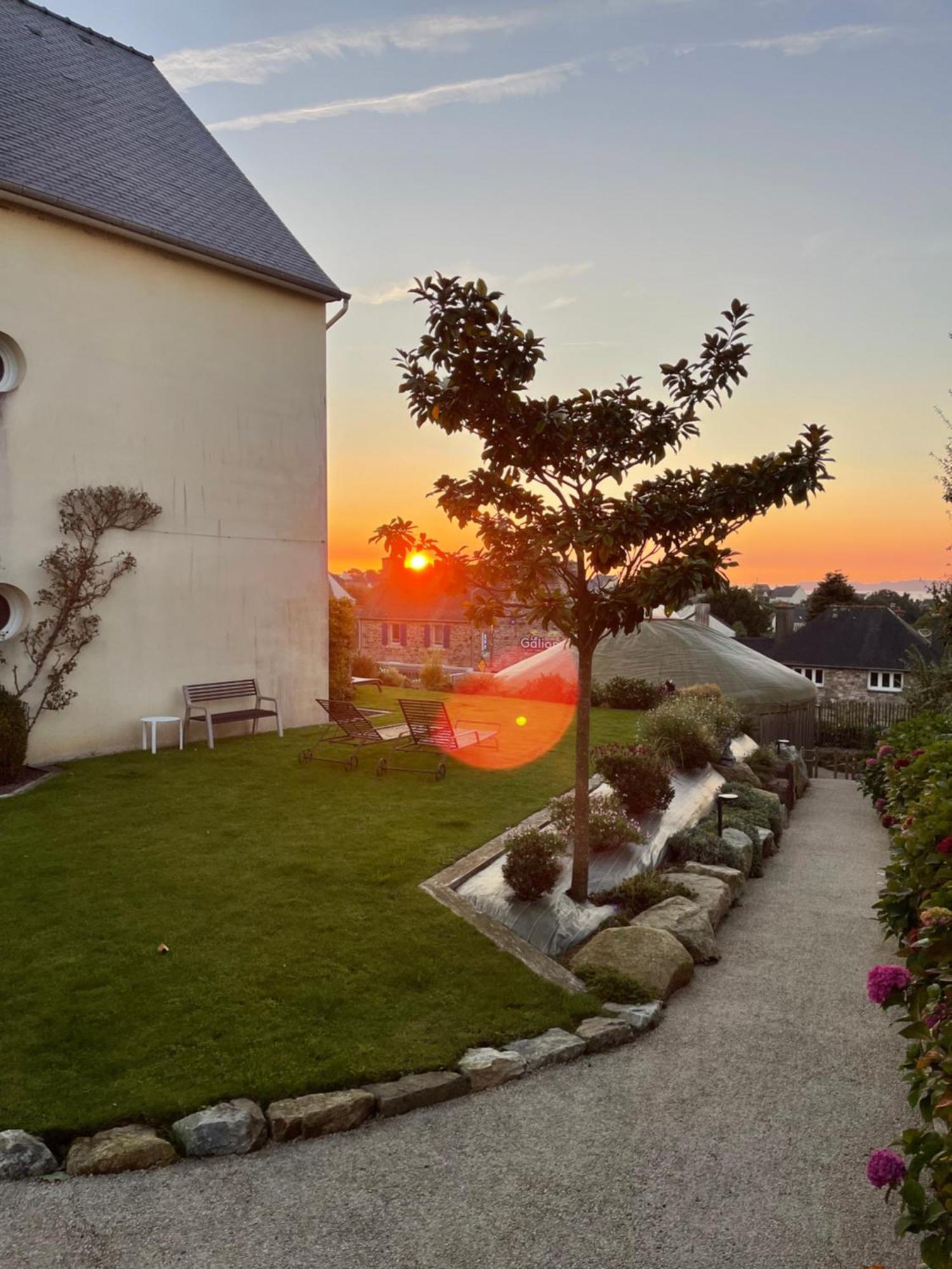 Hotel Les Agapanthes Ploubazlanec Dış mekan fotoğraf